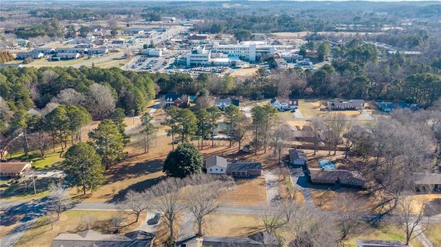 115 Windsor Drive, Calhoun, GA 30701