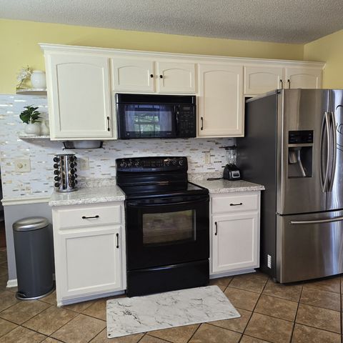 1327 Bluebonnet Dr, Clarksville, TN 37042