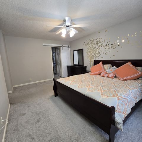 1327 Bluebonnet Dr, Clarksville, TN 37042