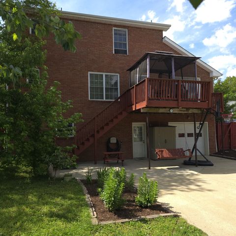 1327 Bluebonnet Dr, Clarksville, TN 37042