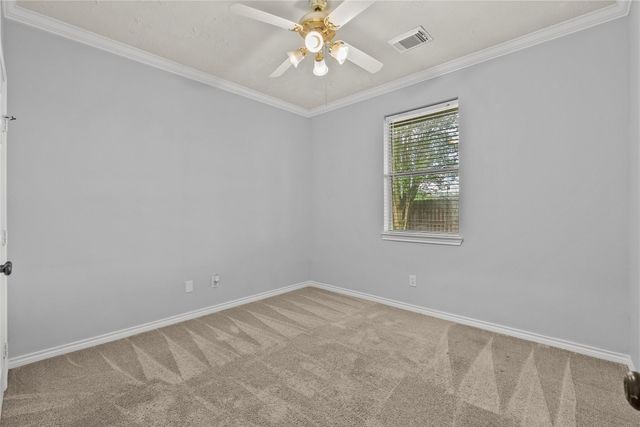 323 Colony Creek Drive, Dickinson, TX 77539