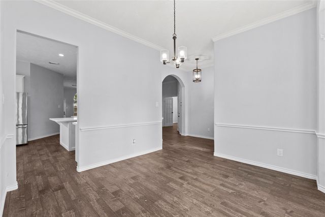 323 Colony Creek Drive, Dickinson, TX 77539