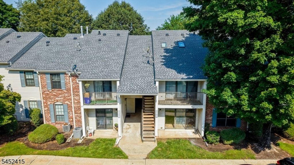 60 Taylor Dr, Franklin Twp., NJ 08823 — photo 2