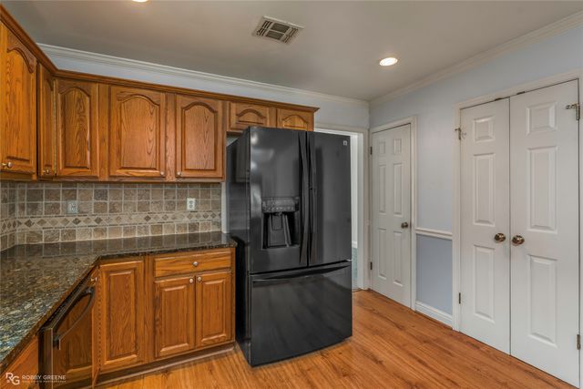 210 Country Club Drive, Benton, LA 71006