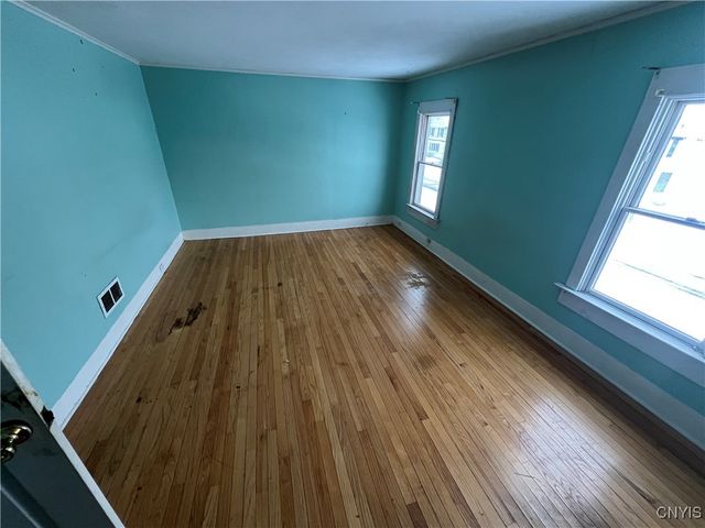 19 Silver Avenue, Auburn, NY 13021