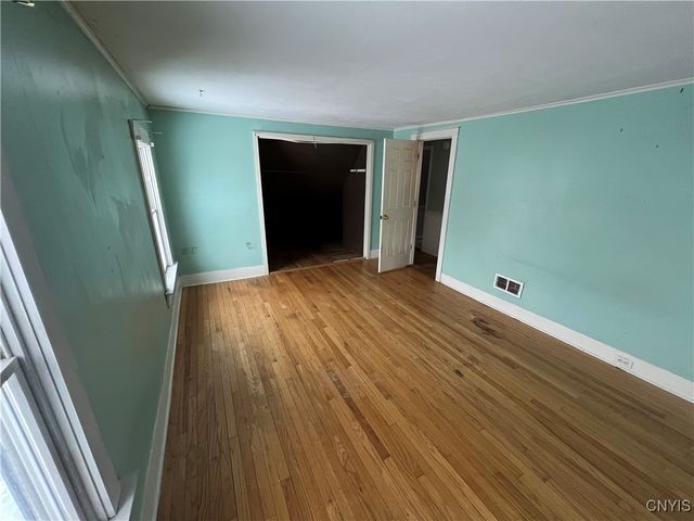 19 Silver Avenue, Auburn, NY 13021