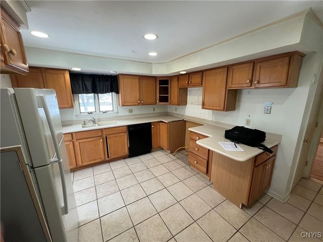 19 Silver Avenue, Auburn, NY 13021