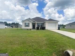 6005 Virginia Pine Avenue, Statesboro, GA 30458