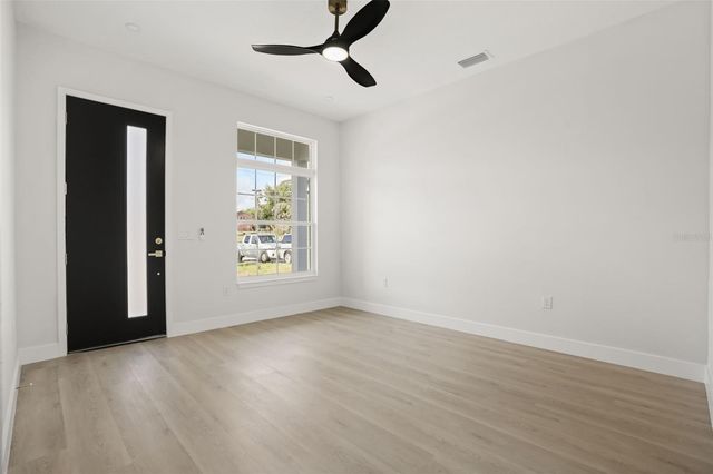 823 E MCDONALD AVENUE, Eustis, FL 32726