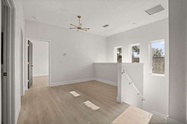 823 E MCDONALD AVENUE, Eustis, FL 32726