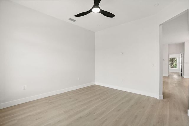 823 E MCDONALD AVENUE, Eustis, FL 32726