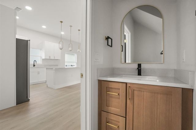 823 E MCDONALD AVENUE, Eustis, FL 32726