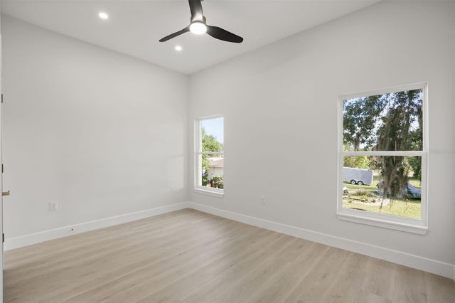 823 E MCDONALD AVENUE, Eustis, FL 32726