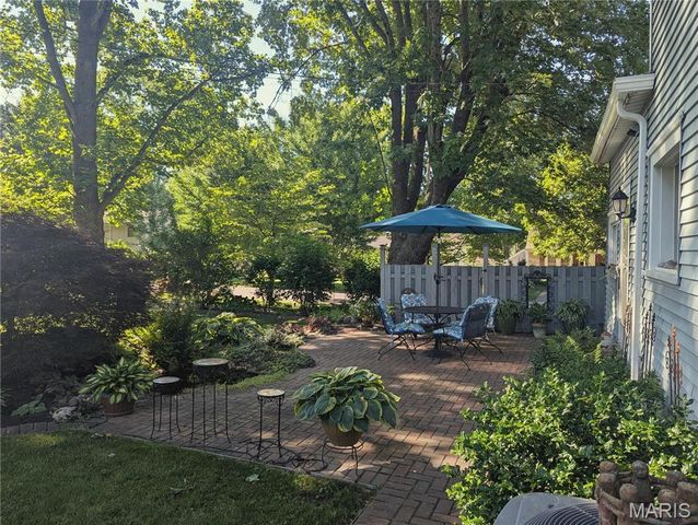 404 La Due Place, Greenville, IL 62246