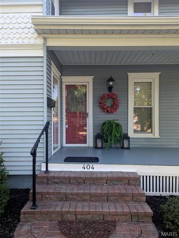 404 La Due Place, Greenville, IL 62246