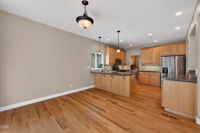 20308 Aberdeen Drive, Bend, OR 97702