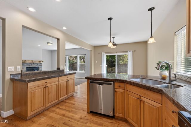 20308 Aberdeen Drive, Bend, OR 97702