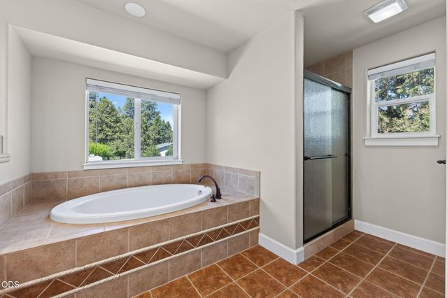 20308 Aberdeen Drive, Bend, OR 97702