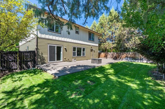 20308 Aberdeen Drive, Bend, OR 97702