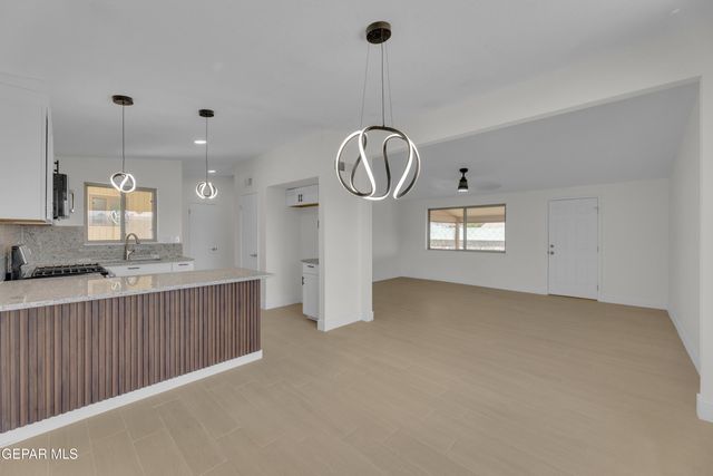 10400 LAMBDA Drive, El Paso, TX 79924