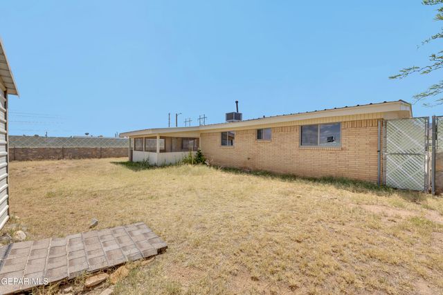 10400 LAMBDA Drive, El Paso, TX 79924
