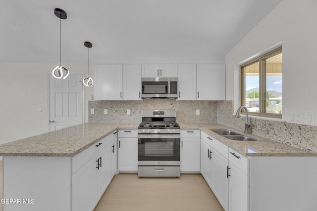 10400 LAMBDA Drive, El Paso, TX 79924