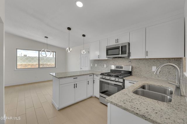 10400 LAMBDA Drive, El Paso, TX 79924