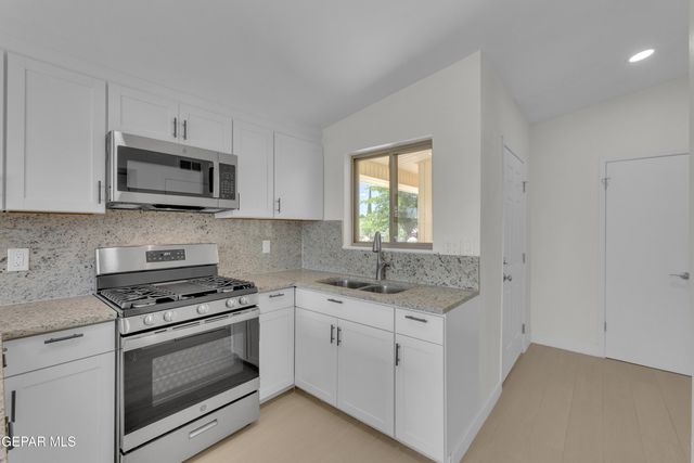 10400 LAMBDA Drive, El Paso, TX 79924