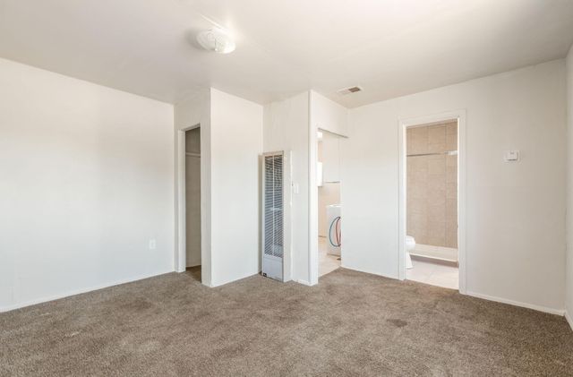 6413 Edith Boulevard NE, Albuquerque, NM 87107