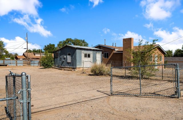 6413 Edith Boulevard NE, Albuquerque, NM 87107