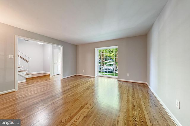 9259 BAILEY LN, Fairfax, VA 22031