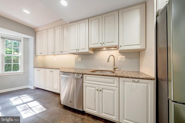 9259 BAILEY LN, Fairfax, VA 22031