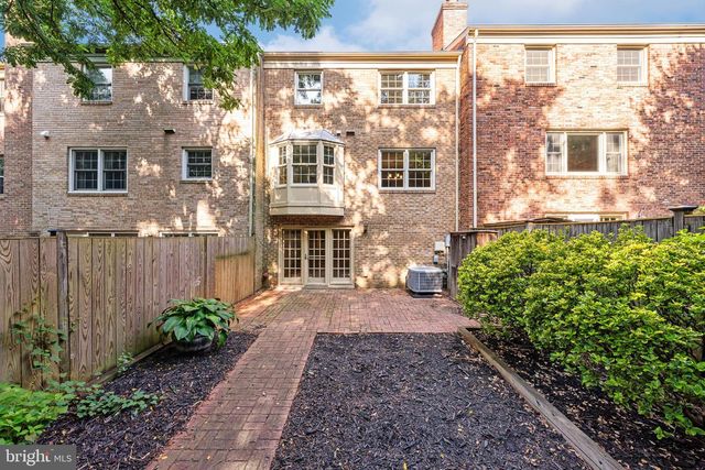 9259 BAILEY LN, Fairfax, VA 22031