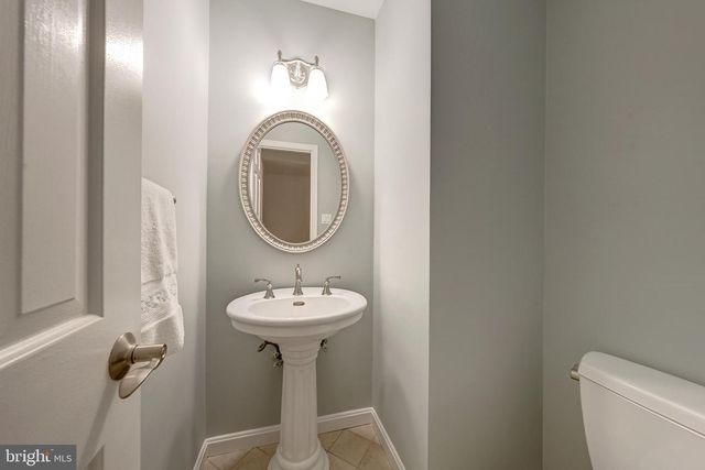 9259 BAILEY LN, Fairfax, VA 22031
