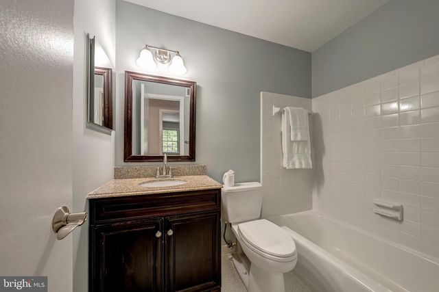 9259 BAILEY LN, Fairfax, VA 22031