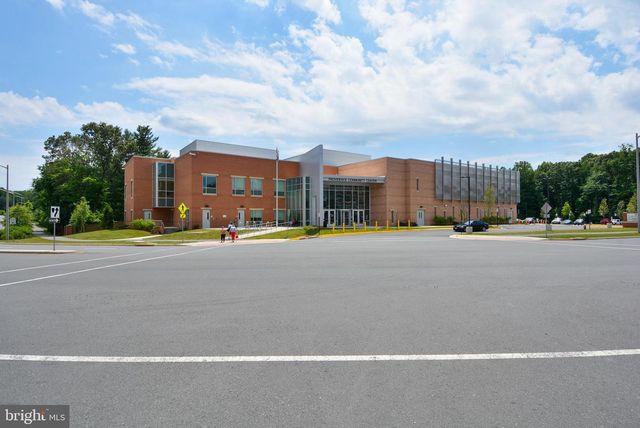 9259 BAILEY LN, Fairfax, VA 22031