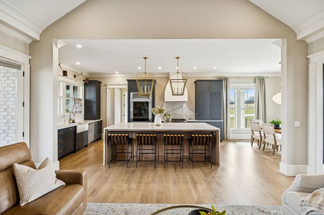 2157 Abiff Rd, Burns, TN 37029