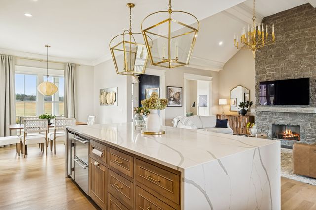 2157 Abiff Rd, Burns, TN 37029