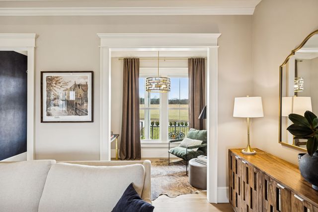 2157 Abiff Rd, Burns, TN 37029