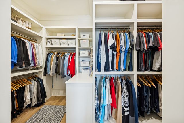 2157 Abiff Rd, Burns, TN 37029