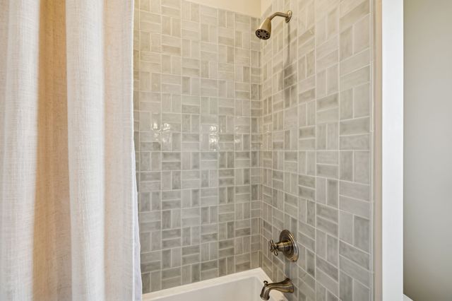 2157 Abiff Rd, Burns, TN 37029