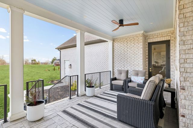 2157 Abiff Rd, Burns, TN 37029