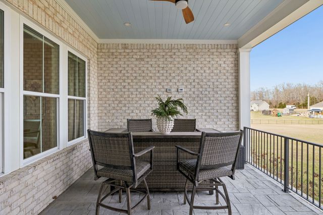 2157 Abiff Rd, Burns, TN 37029