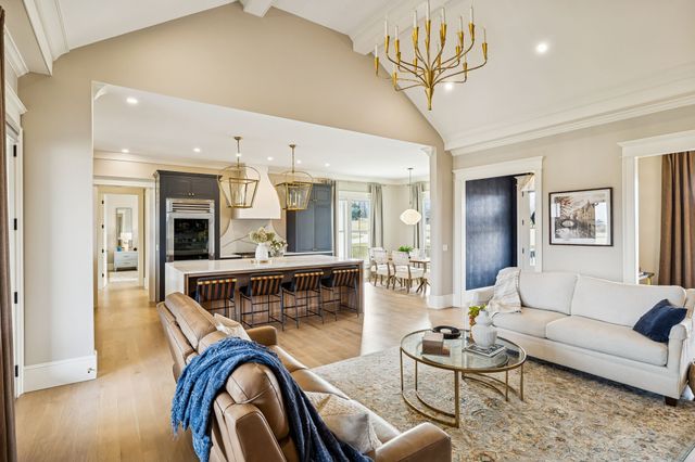 2157 Abiff Rd, Burns, TN 37029