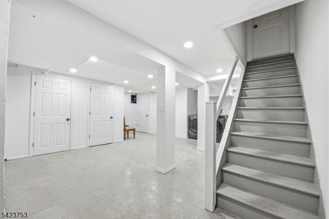 1296 Magie Ave, Elizabeth City, NJ 07208