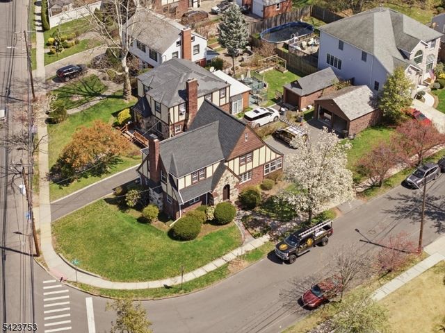 1296 Magie Ave, Elizabeth City, NJ 07208