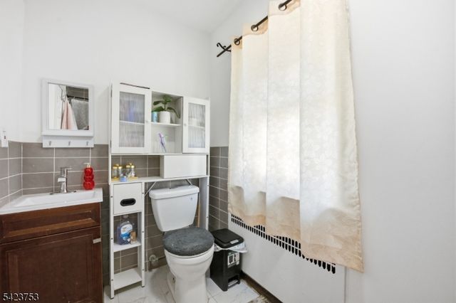 1296 Magie Ave, Elizabeth City, NJ 07208