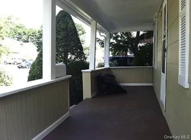 130 Park Avenue, Hicksville, NY 11801