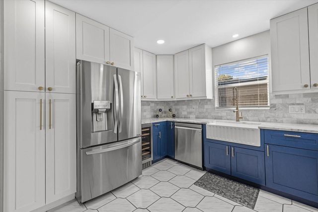 2000 58TH STREET N, St Petersburg, FL 33710