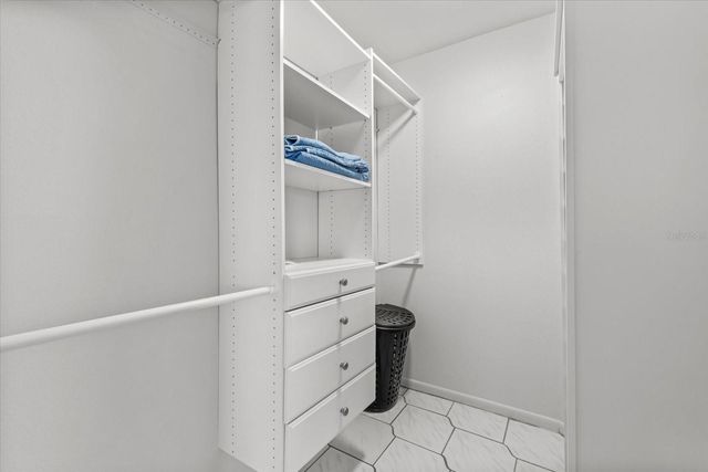 2000 58TH STREET N, St Petersburg, FL 33710